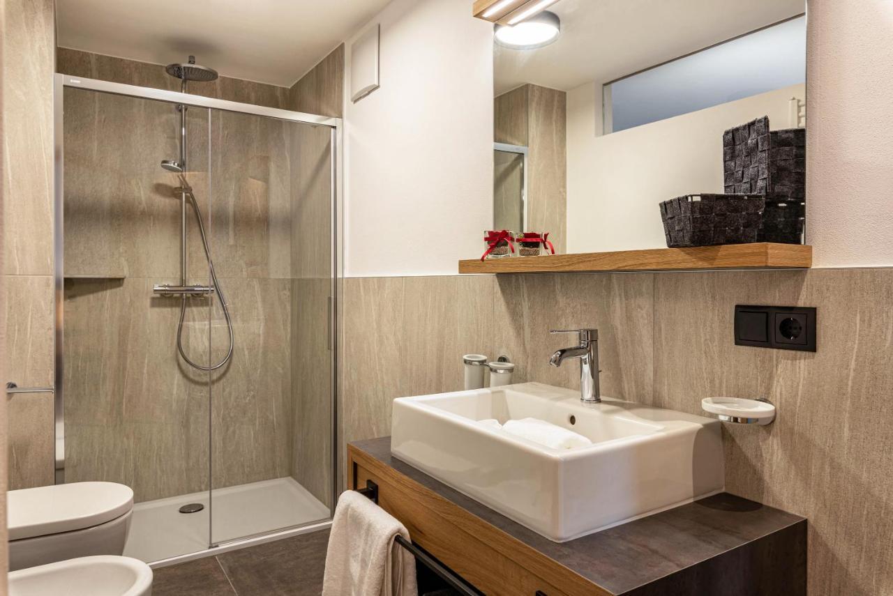 Planerhof Apartment Alpenrose Funes  Buitenkant foto