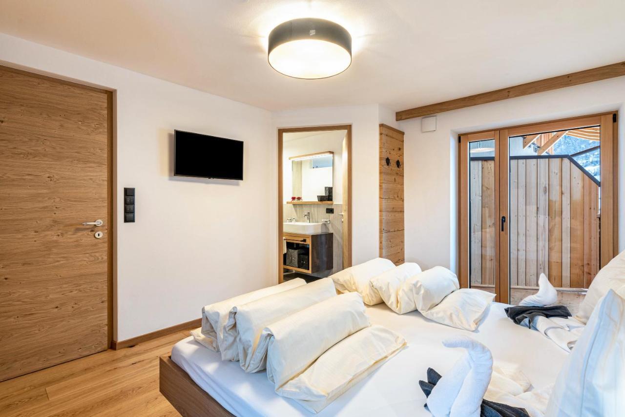 Planerhof Apartment Alpenrose Funes  Buitenkant foto
