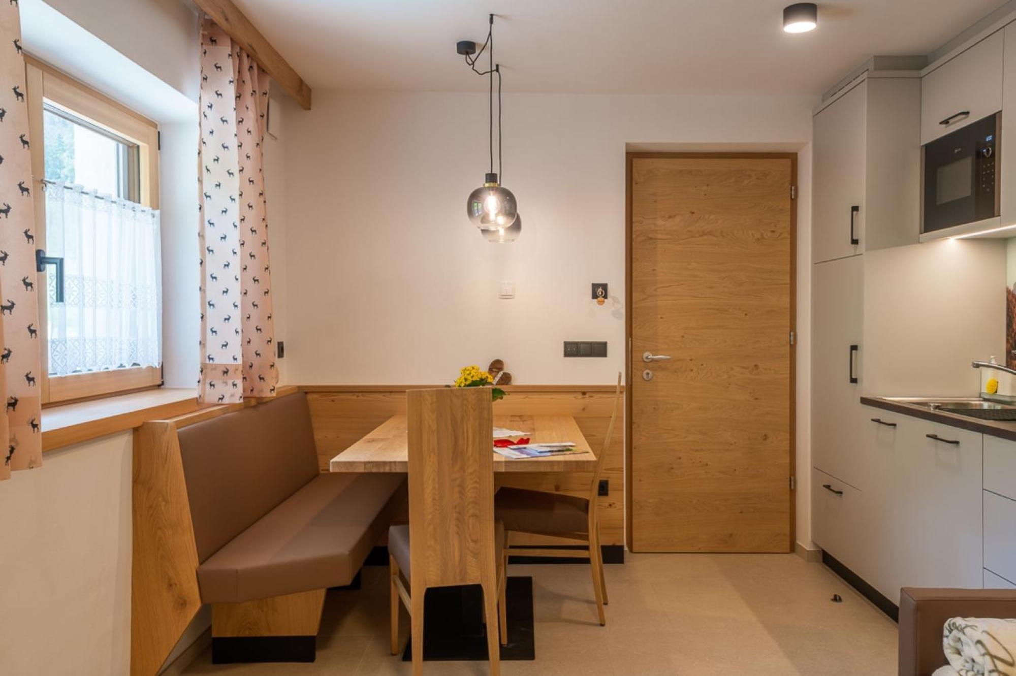 Planerhof Apartment Alpenrose Funes  Buitenkant foto