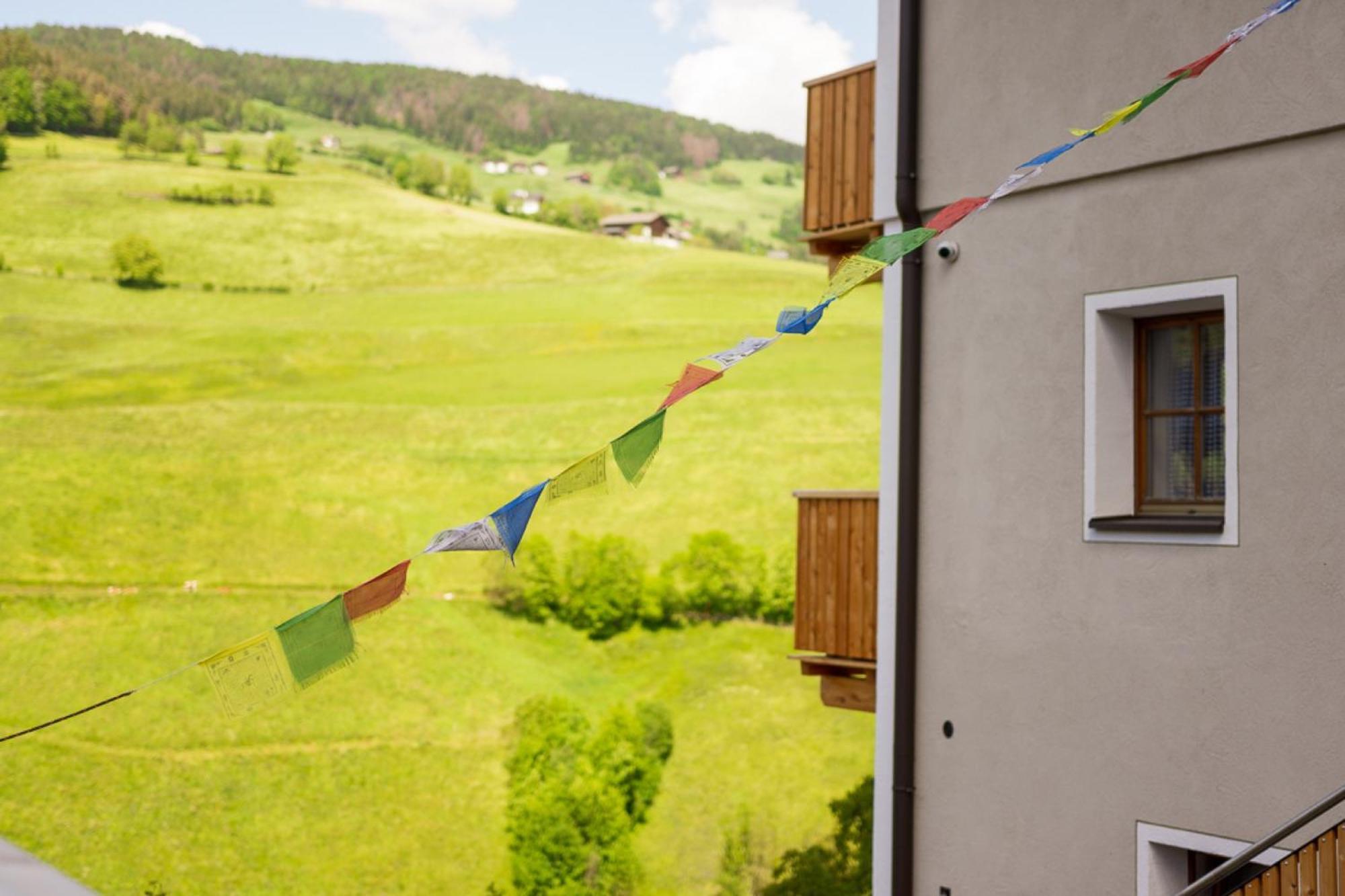 Planerhof Apartment Alpenrose Funes  Buitenkant foto